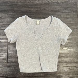 SIZE MEDIUM shirt for woman.